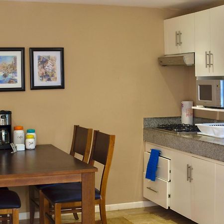 Loft With Pool - A Few Steps From The Beach! Канкун Екстериор снимка